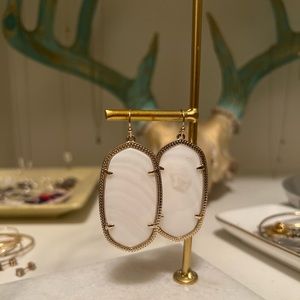 Kendra Scott Gold Statement Earrings in White Pearl